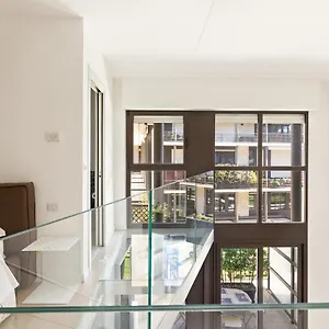Apartamento Elegant Loft With Balcony!